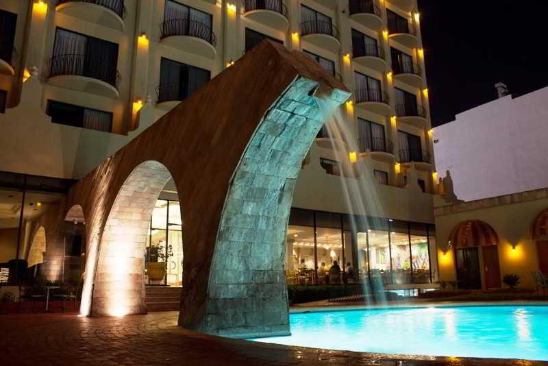 Hotel Lucerna Сьюдад-Хуарес Экстерьер фото
